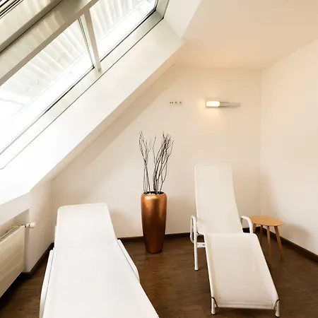 Отель Garner Frankfurt - Palmengarten By Ihg
