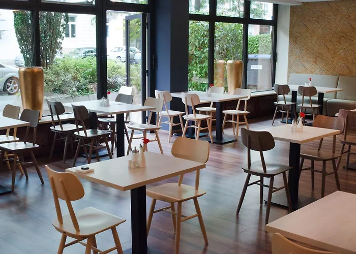 Garner Frankfurt - Palmengarten By Ihg מלון