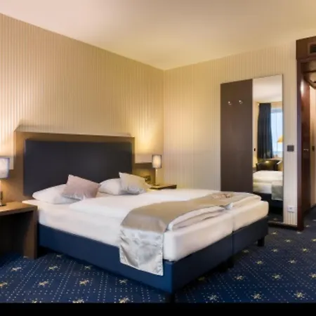 Garner Frankfurt - Palmengarten By Ihg Otel Frankfurt am Main