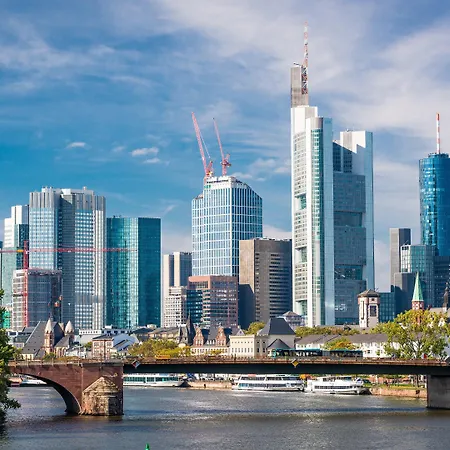 ホテル Garner Frankfurt - Palmengarten By Ihg 4*