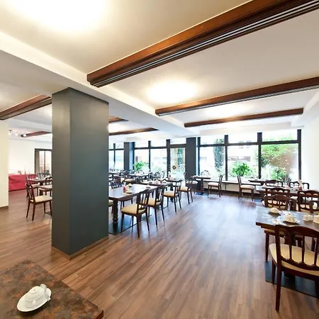 Novum Imperial Frankfurt Messe 4*