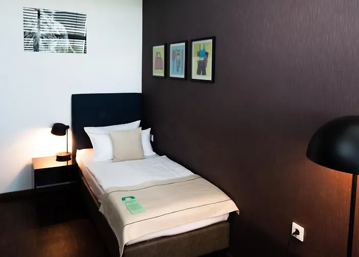 호텔 Garner Frankfurt - Palmengarten By Ihg 4*