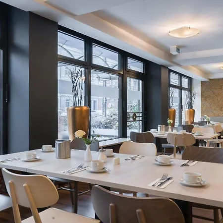 Garner Frankfurt - Palmengarten By Ihg