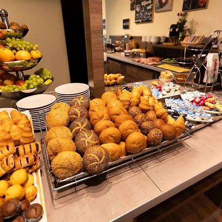 Garner Frankfurt - Palmengarten By Ihg מלון